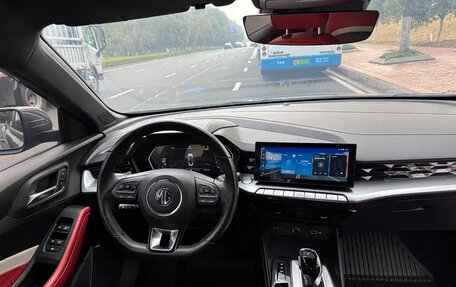 MG 5, 2022 год, 910 005 рублей, 9 фотография