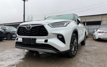 Toyota Highlander, 2025 год, 6 000 000 рублей, 4 фотография