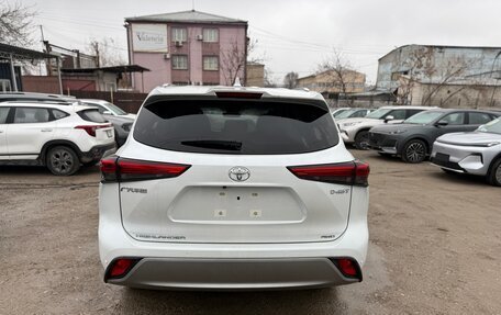 Toyota Highlander, 2025 год, 6 000 000 рублей, 9 фотография