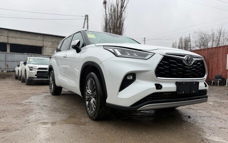 Toyota Highlander, 2025 год, 6 000 000 рублей, 16 фотография