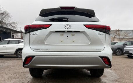 Toyota Highlander, 2025 год, 6 000 000 рублей, 10 фотография