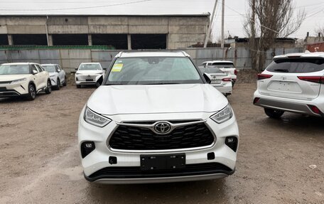 Toyota Highlander, 2025 год, 6 000 000 рублей, 17 фотография