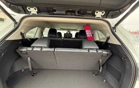 Toyota Highlander, 2025 год, 6 000 000 рублей, 25 фотография