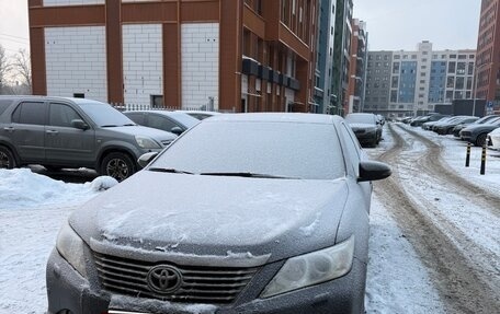 Toyota Camry, 2013 год, 1 650 000 рублей, 2 фотография
