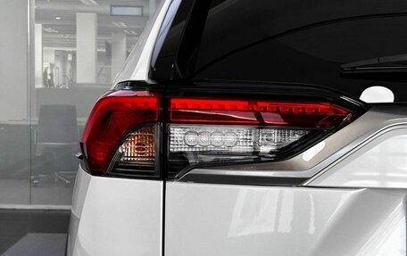 Toyota RAV4, 2021 год, 4 049 000 рублей, 12 фотография