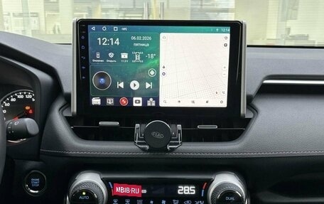 Toyota RAV4, 2021 год, 4 049 000 рублей, 18 фотография