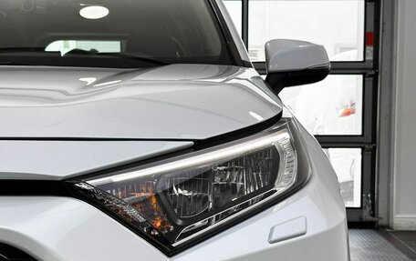 Toyota RAV4, 2021 год, 4 049 000 рублей, 21 фотография