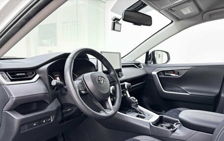 Toyota RAV4, 2021 год, 4 049 000 рублей, 20 фотография