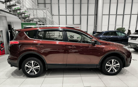 Toyota RAV4, 2016 год, 2 450 000 рублей, 5 фотография
