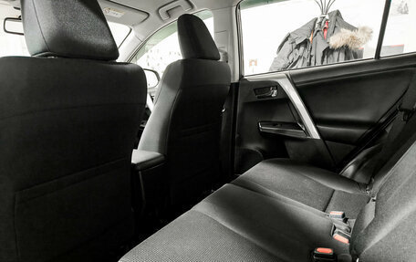 Toyota RAV4, 2016 год, 2 450 000 рублей, 15 фотография