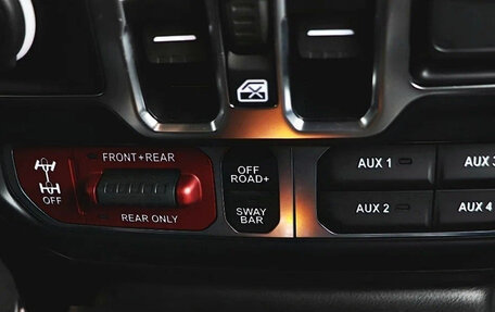 Jeep Wrangler, 2024 год, 7 011 027 рублей, 15 фотография