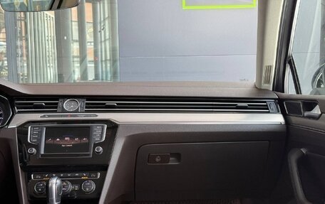 Volkswagen Passat B8 рестайлинг, 2016 год, 2 100 000 рублей, 25 фотография