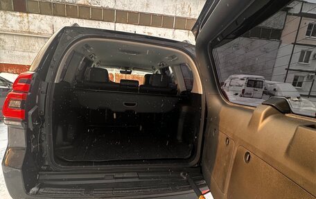 Toyota Land Cruiser Prado 150 рестайлинг 2, 2019 год, 5 430 000 рублей, 8 фотография