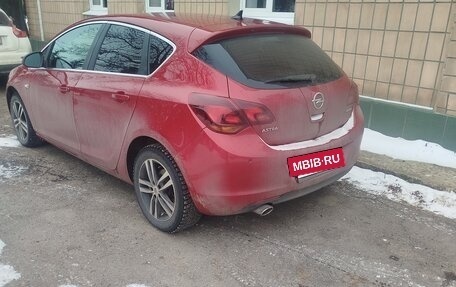 Opel Astra J, 2011 год, 900 000 рублей, 8 фотография