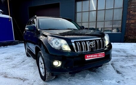 Toyota Land Cruiser Prado 150 рестайлинг 2, 2011 год, 2 500 000 рублей, 1 фотография