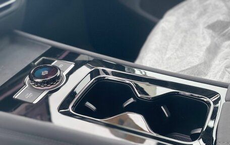 Volkswagen Tiguan, 2025 год, 4 900 000 рублей, 12 фотография