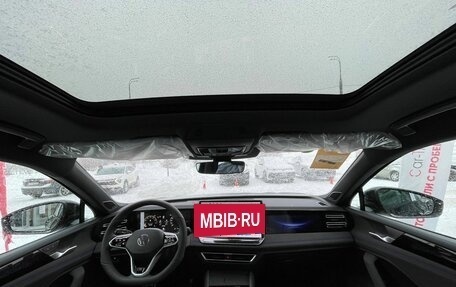 Volkswagen Tiguan, 2025 год, 4 900 000 рублей, 22 фотография