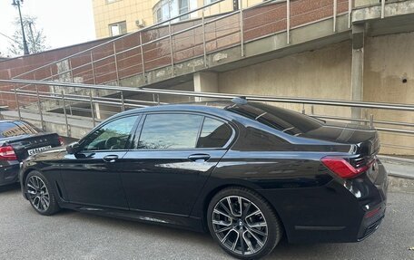 BMW 7 серия, 2019 год, 5 380 000 рублей, 2 фотография