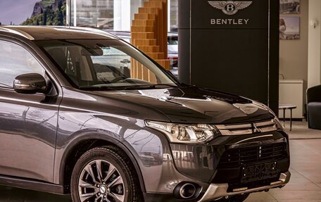 Mitsubishi Outlander III рестайлинг 3, 2014 год, 1 295 000 рублей, 8 фотография