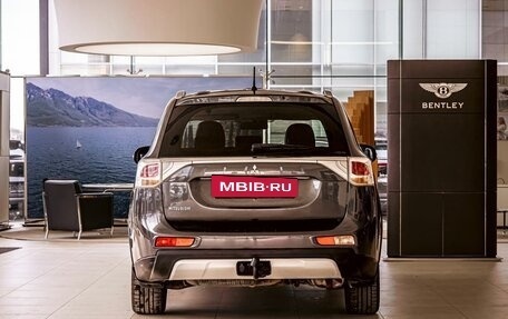 Mitsubishi Outlander III рестайлинг 3, 2014 год, 1 295 000 рублей, 5 фотография