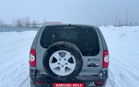 Chevrolet Niva I рестайлинг, 2016 год, 677 000 рублей, 4 фотография