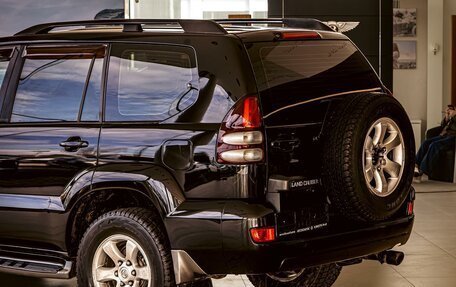 Toyota Land Cruiser Prado 120 рестайлинг, 2004 год, 1 695 000 рублей, 10 фотография