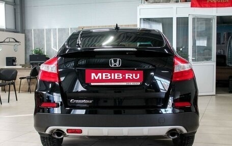 Honda Crosstour I рестайлинг, 2014 год, 1 899 000 рублей, 5 фотография