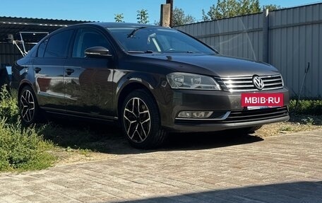 Volkswagen Passat B7, 2011 год, 950 000 рублей, 18 фотография