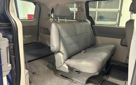 Dodge Caravan V, 2010 год, 900 000 рублей, 16 фотография