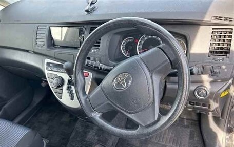 Toyota ISis I, 2016 год, 1 112 020 рублей, 5 фотография