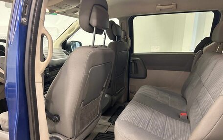 Dodge Caravan V, 2010 год, 900 000 рублей, 14 фотография