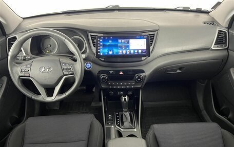 Hyundai Tucson III, 2018 год, 1 890 000 рублей, 19 фотография