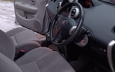 Toyota Ist II, 2002 год, 400 000 рублей, 7 фотография