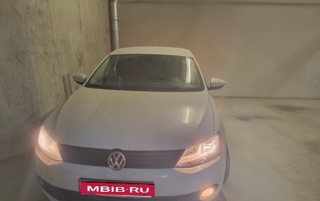 Volkswagen Jetta VI, 2012 год, 750 000 рублей, 1 фотография