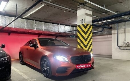 Mercedes-Benz E-Класс, 2019 год, 4 000 000 рублей, 4 фотография