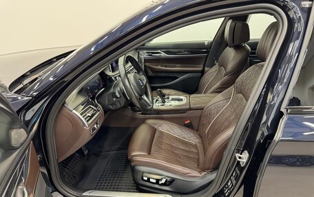 BMW 7 серия, 2020 год, 7 190 000 рублей, 12 фотография