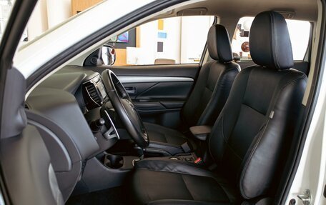 Mitsubishi Outlander III рестайлинг 3, 2013 год, 1 195 000 рублей, 11 фотография