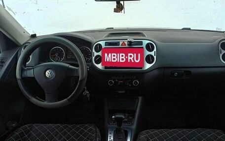 Volkswagen Tiguan I, 2010 год, 1 230 000 рублей, 6 фотография