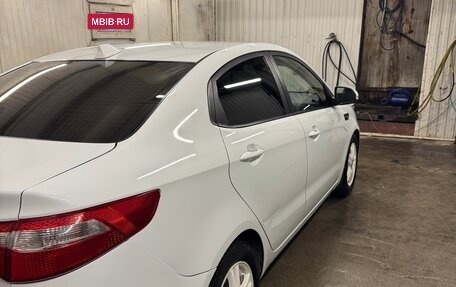 KIA Rio III рестайлинг, 2011 год, 800 000 рублей, 5 фотография