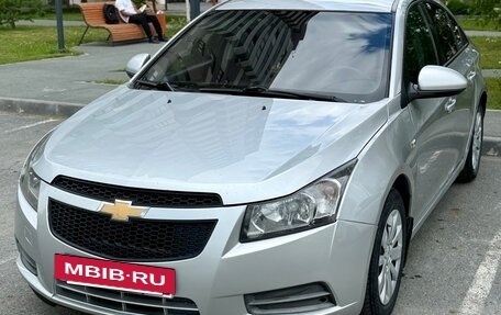 Chevrolet Cruze II, 2012 год, 590 000 рублей, 10 фотография