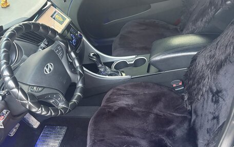 Hyundai Sonata VI, 2010 год, 1 150 000 рублей, 8 фотография