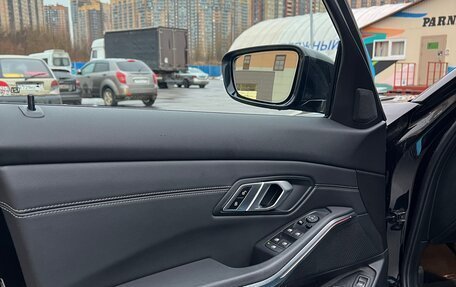 BMW 3 серия, 2021 год, 3 430 000 рублей, 10 фотография