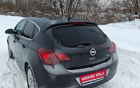 Opel Astra J, 2010 год, 830 000 рублей, 8 фотография