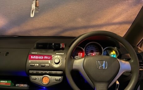 Honda Fit III, 2001 год, 450 000 рублей, 9 фотография