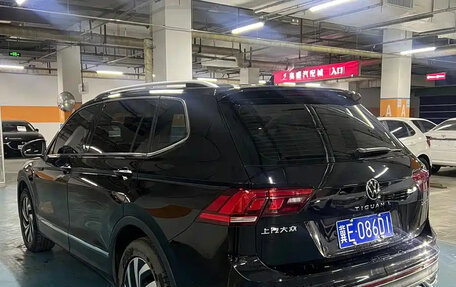 Volkswagen Tiguan II, 2023 год, 2 603 911 рублей, 3 фотография