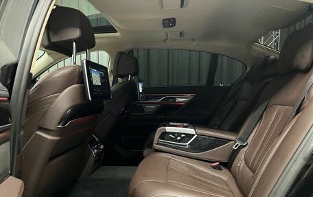 BMW 7 серия, 2019 год, 6 300 000 рублей, 17 фотография