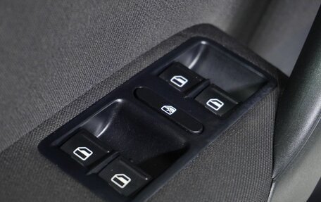 Volkswagen Polo VI (EU Market), 2011 год, 725 000 рублей, 14 фотография