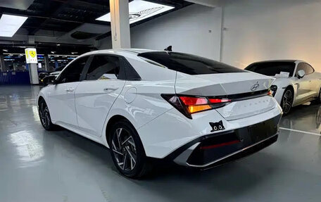 Hyundai Elantra, 2023 год, 1 407 000 рублей, 3 фотография