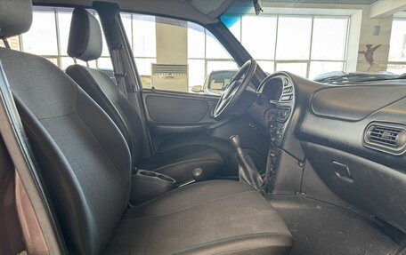 Chevrolet Niva I рестайлинг, 2017 год, 650 000 рублей, 20 фотография