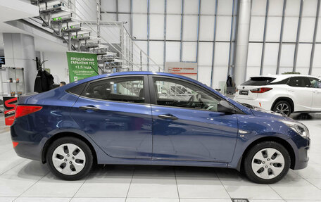 Hyundai Solaris II рестайлинг, 2015 год, 1 050 000 рублей, 5 фотография